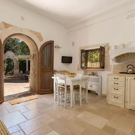 Trullo Dei Messapi Apartment Ceglie Messapica Exterior photo
